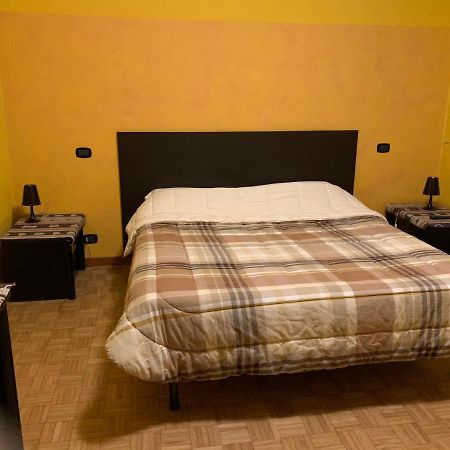 Casa Vacanza Nadia Bergamo Bagian luar foto